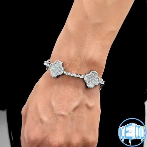 Brazalete van cleef y arpels de trébol🍀